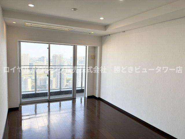 バルコニーは、クリアタイプとなっており陽当たり眺望良好です。