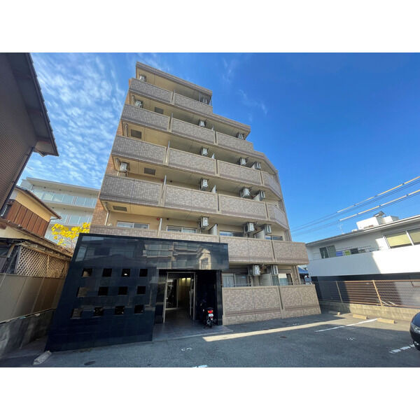 Castle伊
