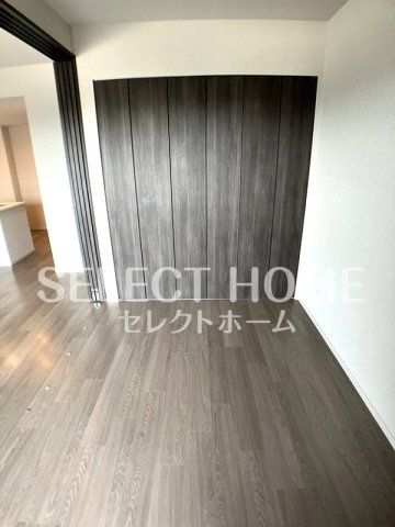 【寝室】 | アルバックスタワ―岡崎康生 | 開放的な寝室です