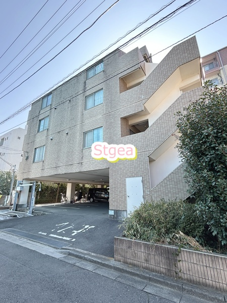 シャテロ北浦和の外観