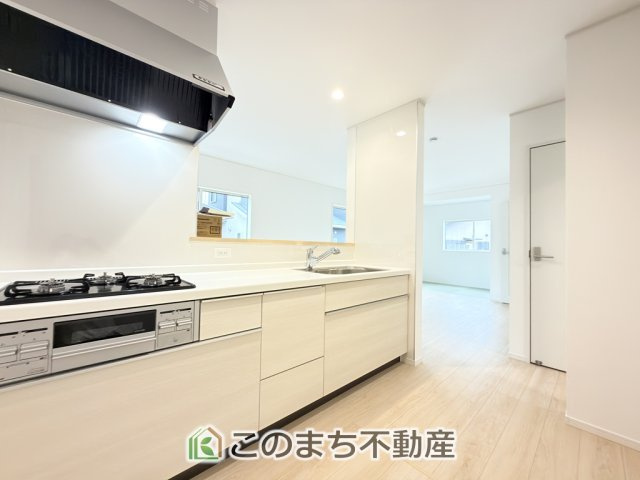 CRADLEGARDEN宇都宮市東峰町第7のキッチン|人気の対面式キッチン☆料理をしながらご家族とコミュニケーションが取れます♪