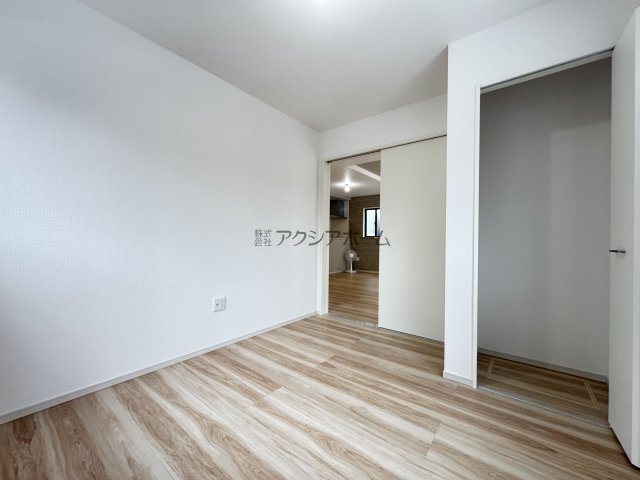 所沢市下安松・全1棟　新築一戸建　～北西角地～の洋室|1階洋室4.8帖