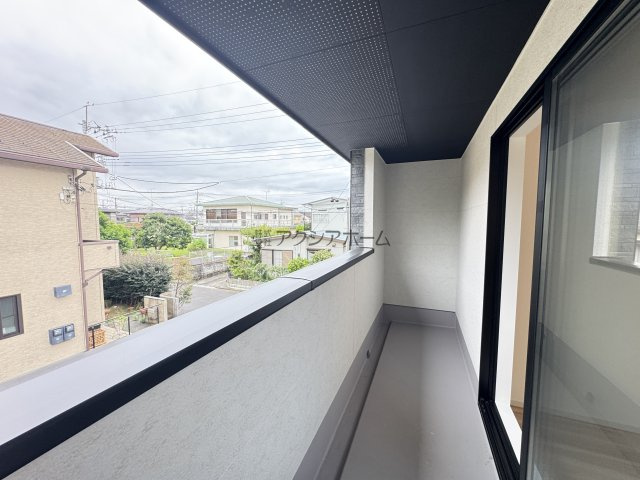 所沢市下安松・全1棟　新築一戸建　～北西角地～のバルコニー