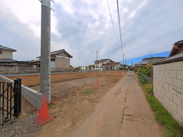 土浦市真鍋5丁目　新築戸建　C号棟の前面道路含む現地写真
