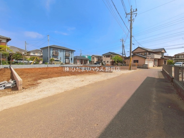 野田市山崎第6　新築戸建　2号棟の前面道路含む現地写真|一方 ： 南 3.82m 公道