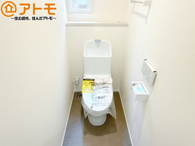 【トイレ】 | 清水区七ツ新屋1丁目　新築戸建　全1棟 | 毎日使うトイレだからこそ機能性を重視したいですよね！温水洗浄便座で快適な時間をお過ごしください♪