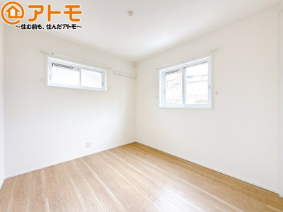 【子供部屋】 | 清水区七ツ新屋1丁目　新築戸建　全1棟 | 壁と床がシンプルな色合いだからこそ自分だけの空間を作れます♪お部屋作りのイメージは順調でしょうか♪