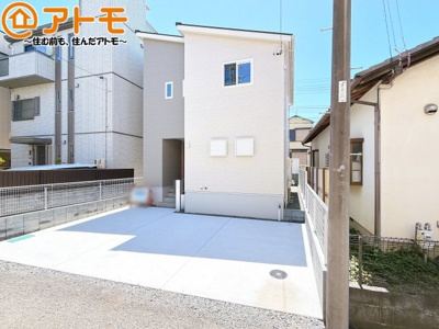 【駐車場】 | 清水区七ツ新屋1丁目　新築戸建　全1棟 | 並列3台の駐車スペースです♪