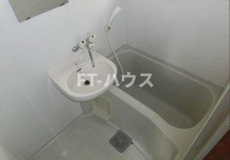 ＥＳＴＡＴＥ紫苑№2の洗面所