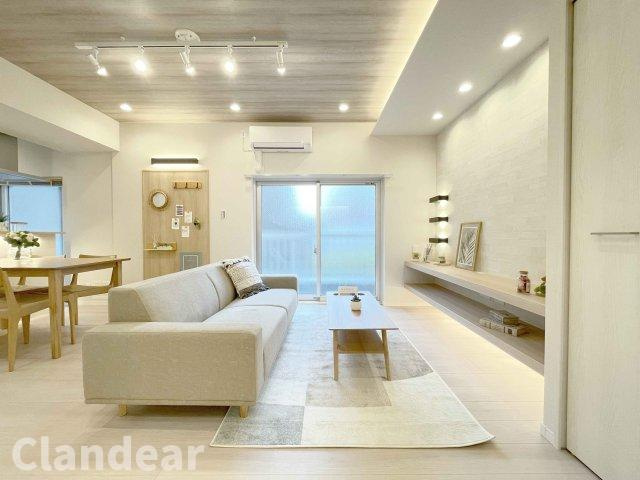大和コーポの居間・リビング|ドキドキの新生活も、安心してスタート。ぴったりの住まいを見つけませんか？クランディアが一緒に住まい選びをサポートします‼　まずは、お気軽にお問合せください　＃クランディア