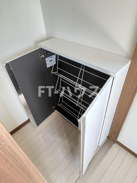 リーリエ船橋本町の玄関