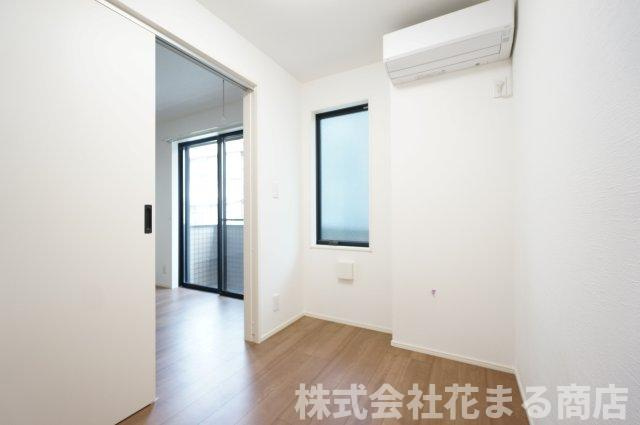 ラテンドール東千葉の洋室|物件、駅でお待ち合わせでのご案内歓迎！