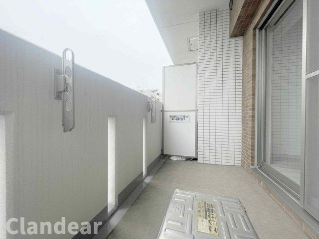 アリュージュ三ノ輪のバルコニー|ドキドキの新生活も、安心してスタート。ぴったりの住まいを見つけませんか？クランディアが一緒に住まい選びをサポートします‼　まずは、お気軽にお問合せください　＃クランディア