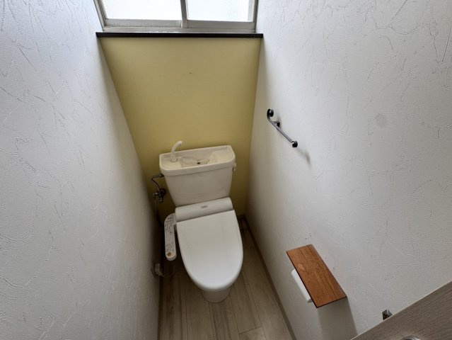 稲田本町1丁目貸家のトイレ