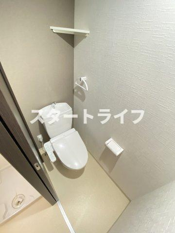 大阪市東淀川区西淡路３丁目の賃貸マンションのトイレ