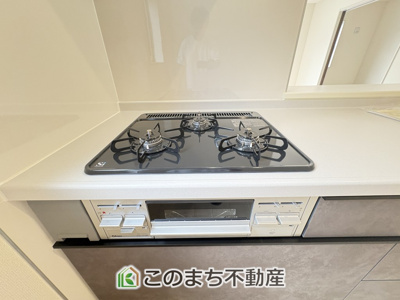 【設備】 | 古河三和　 | 3口ビルトインコンロで同時調理可能☆時短家事につながりますね☆