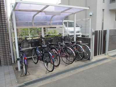 【その他共用部分】 | パーゴラ瑞祥 | たくさん自転車も停めれますね