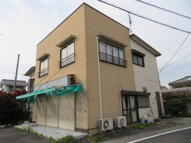 加須市旗井の住付店舗