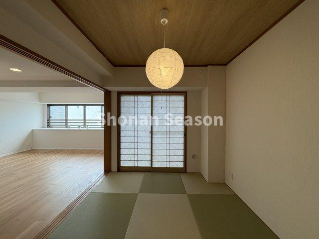 【現地画像あり】ライオンズシティ平塚の和室|間仕切りを開放すれば大空間が広がり、ゲストを招きやすくなりますよ♪