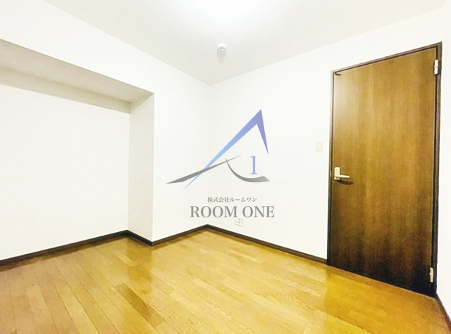 峰マンションの居間・リビング|洋室のお部屋です。