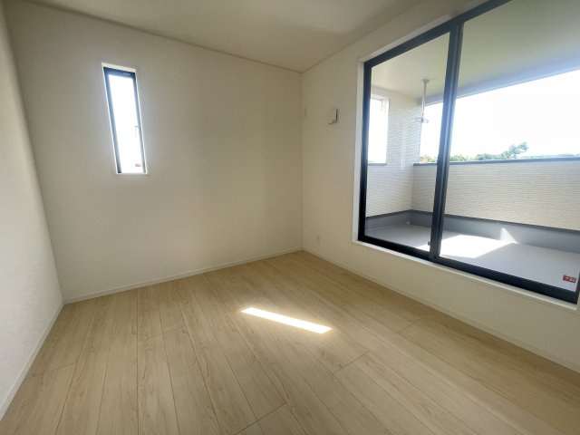 糸満市福地　第2（全4棟）2号棟の洋室|2号棟　洋室5.7帖＋CL付き♪