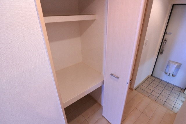 西舞子壱番館の収納