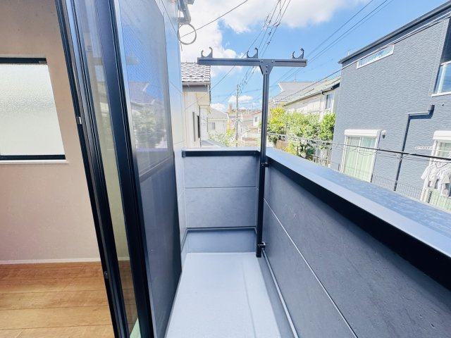 松戸市千駄堀新築戸建のバルコニー|リビング前バルコニー