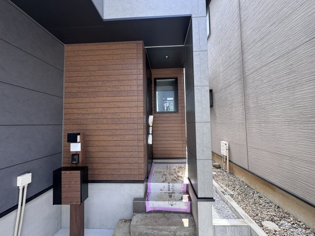 松戸市千駄堀新築戸建の玄関|エントランス