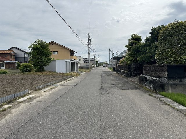 土地　平島1丁目の前面道路含む現地写真