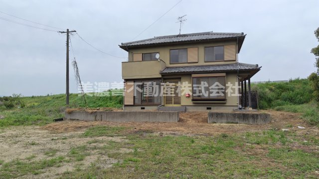 ６６８３８　瑞穂市宝江中古戸建て