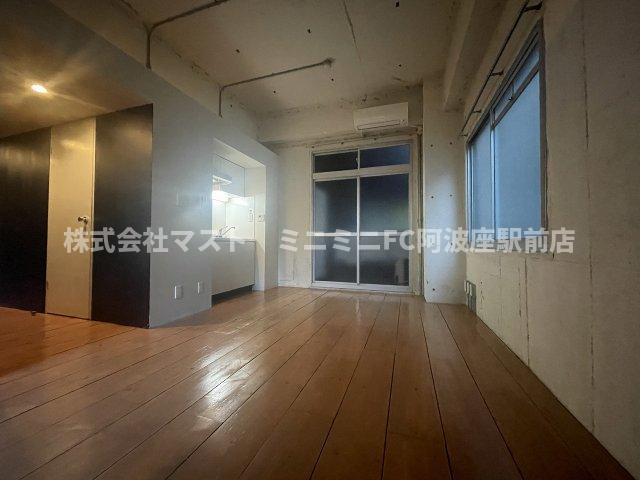 GARRET南堀江の内装