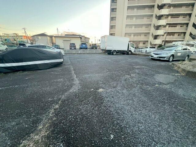 フロイディハイツの駐車場|駐車場があります
