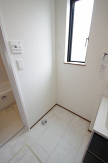 【ランドリースペース】 | 【仲介手数料無料！！】町田氏真光寺3丁目　新築戸建て（全1棟）A号棟　4390万円