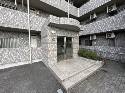 【エントランス】 | エクシージュ