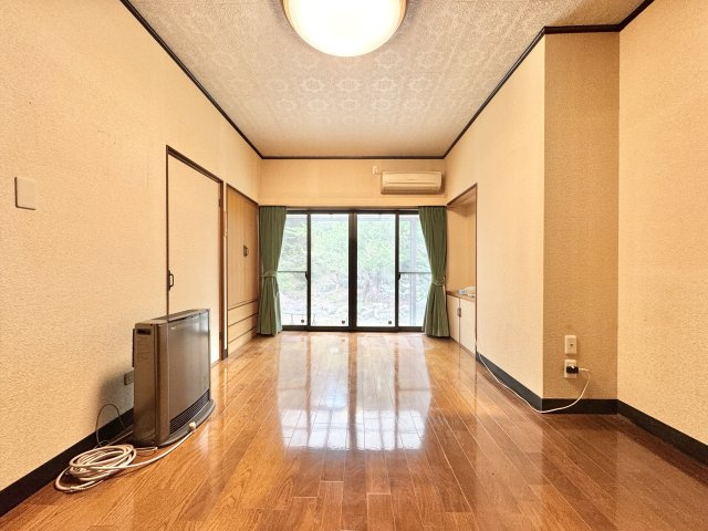中央区幸3丁目の洋室|洋室は収納が豊富ですので収納部屋としてもお使いいただけます。