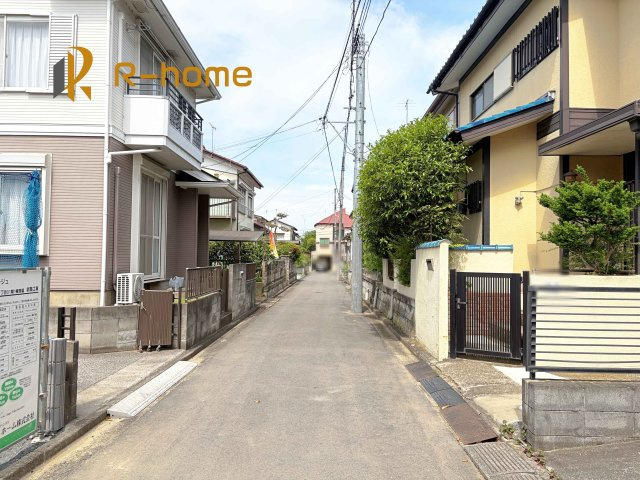 取手市新取手1丁目1期　新築戸建て　1号棟の前面道路含む現地写真|『今から見たい！』大歓迎です♪
お気軽にＲ－ｈomeまでお問い合わせください。
