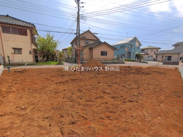 野田市山崎第6　新築戸建　4号棟の駐車場|2台分の駐車スペース（車種により異なる場合がございます。）