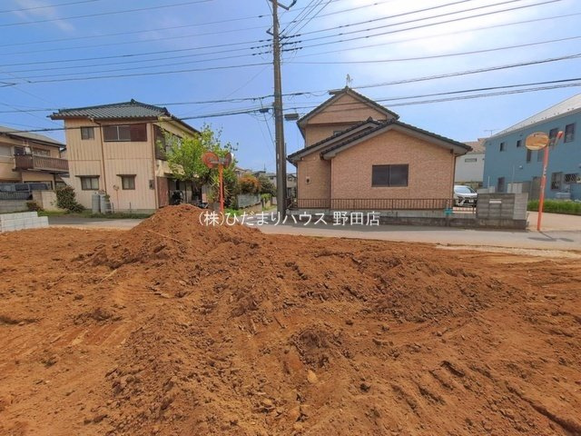 野田市山崎第6　新築戸建　4号棟の駐車場|2台分の駐車スペース（車種により異なる場合がございます。）