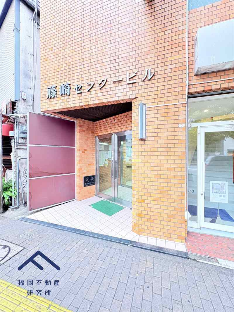 藤崎センタービルのエントランス