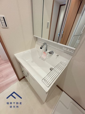 藤崎センタービルの独立洗面台