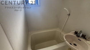 シンプルで機能的なユニットバスです！