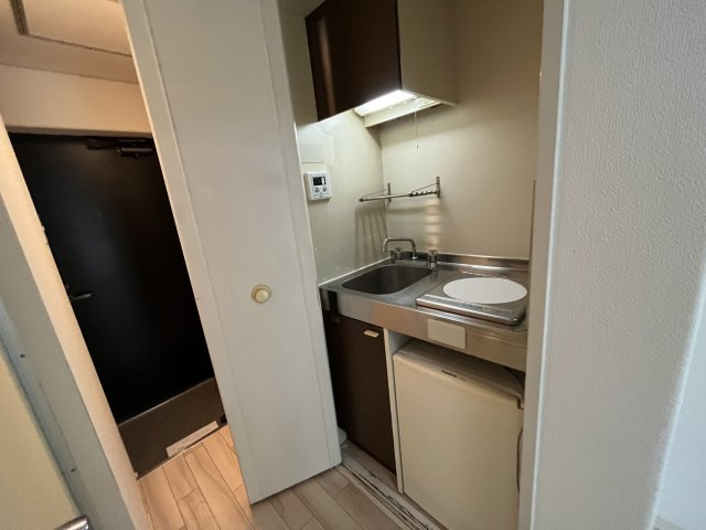 火を使わず安心のIHコンロ付きキッチンです！