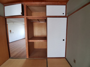翠光ハイツの収納