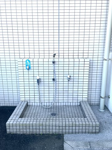 アルファステイツ伊勢崎のその他共用部分|ペットも一緒に暮らせるマンションです（細則あり）。専用の足洗い場もあります。