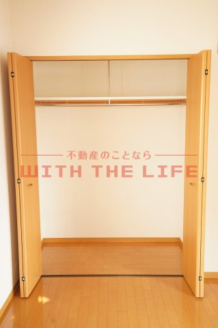 メゾンエトワール【キャッシュバック対象物件】の収納|陽当たり良好なバルコニーです
