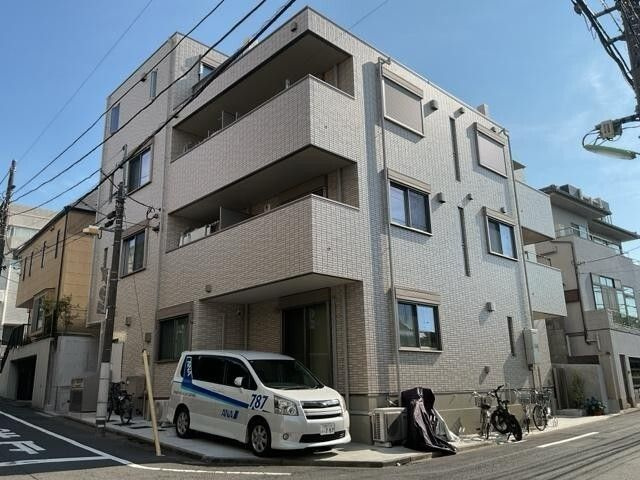 アドヴァンス等々力の外観