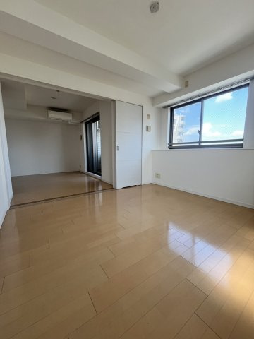 ※リノベーション前の写真を使用しております。（室内雰囲気及び間取りをご確認ください。）