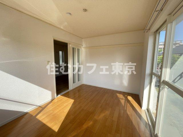 ラフィーネ西国分寺の洋室
