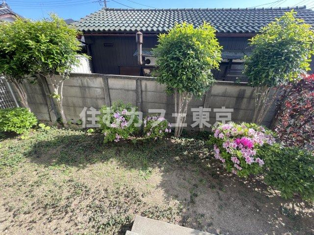 ラフィーネ西国分寺の庭