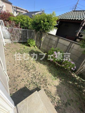 ラフィーネ西国分寺の庭